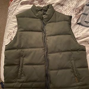 Men’s Field and Stream Vest size 2XL